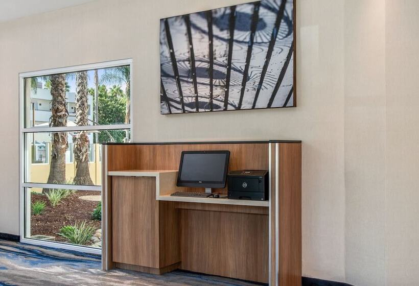 فندق Fairfield Inn And Suites By Marriott San Jose Airport
