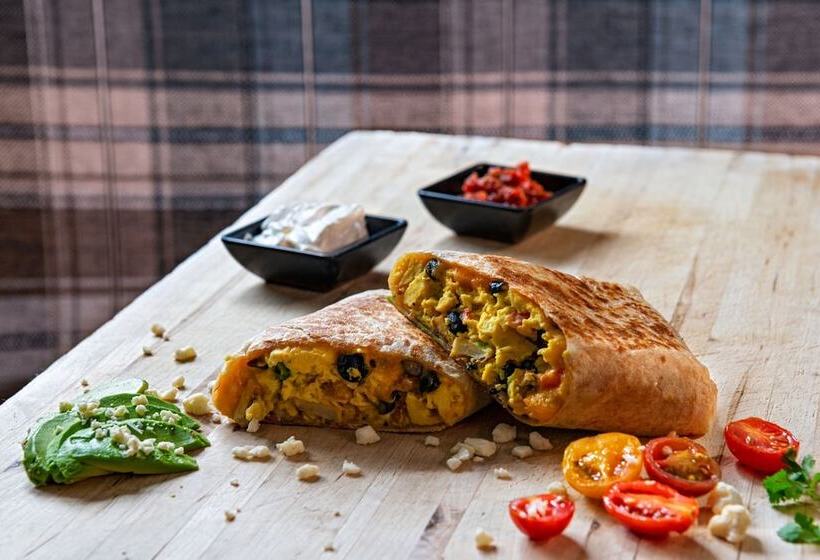 ホテル Four Points By Sheraton Tucson Airport