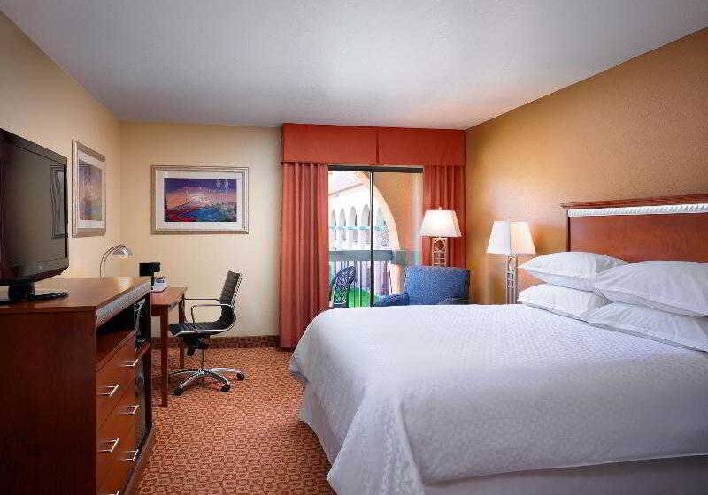 هتل Four Points By Sheraton Tucson Airport