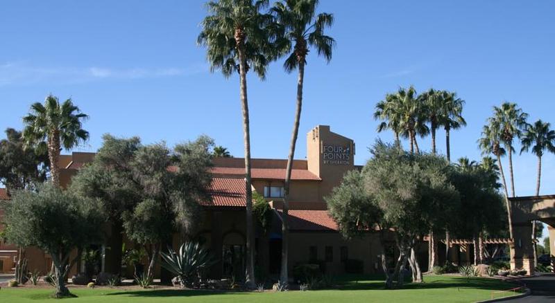 هتل Four Points By Sheraton Tucson Airport