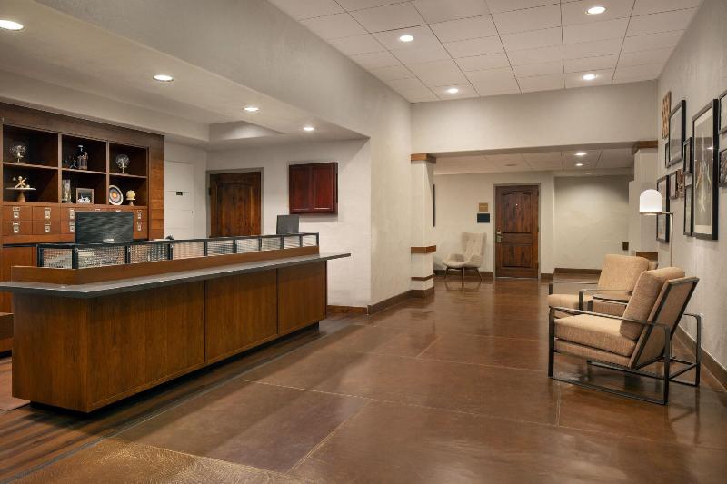 هتل Four Points By Sheraton Tucson Airport