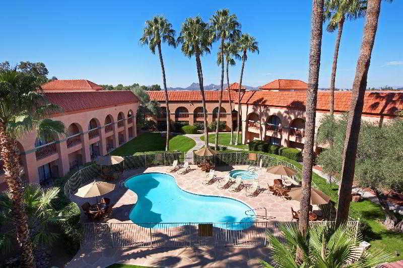 هتل Four Points By Sheraton Tucson Airport