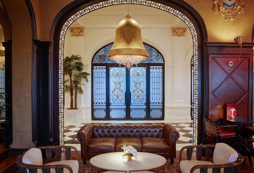 Отель Grand Galvez Resort, Autograph Collection