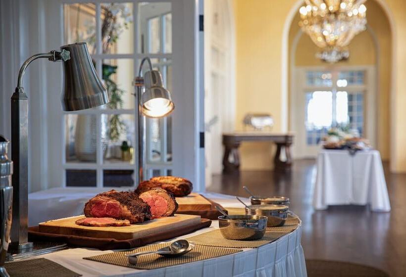 Отель Grand Galvez Resort, Autograph Collection