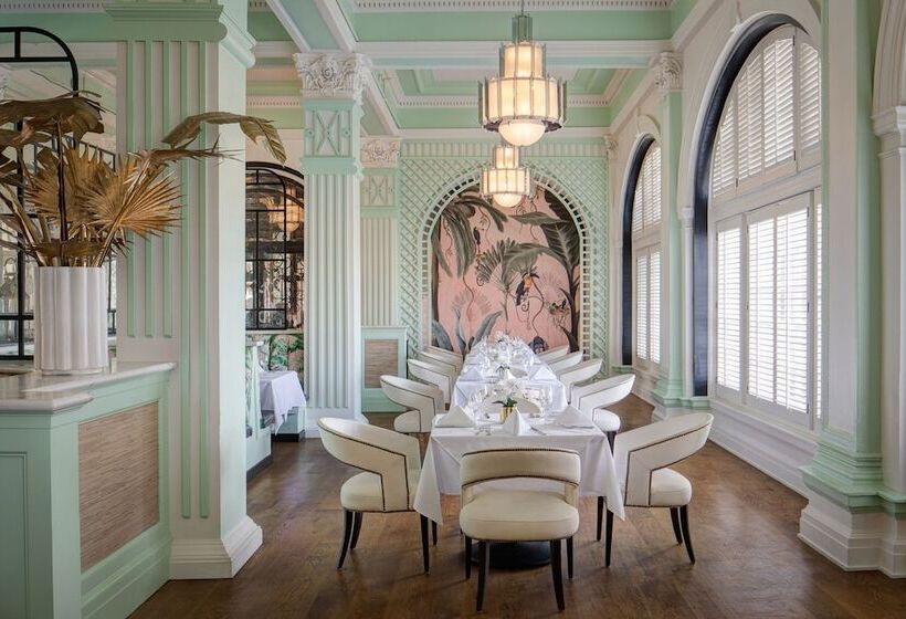 Отель Grand Galvez Resort, Autograph Collection