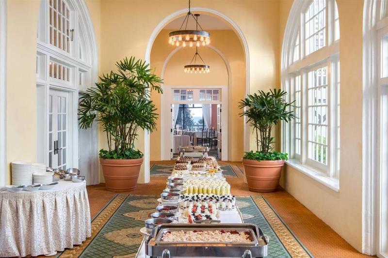 Отель Grand Galvez Resort, Autograph Collection