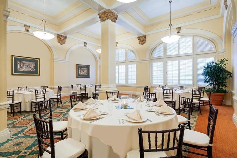 Отель Grand Galvez Resort, Autograph Collection