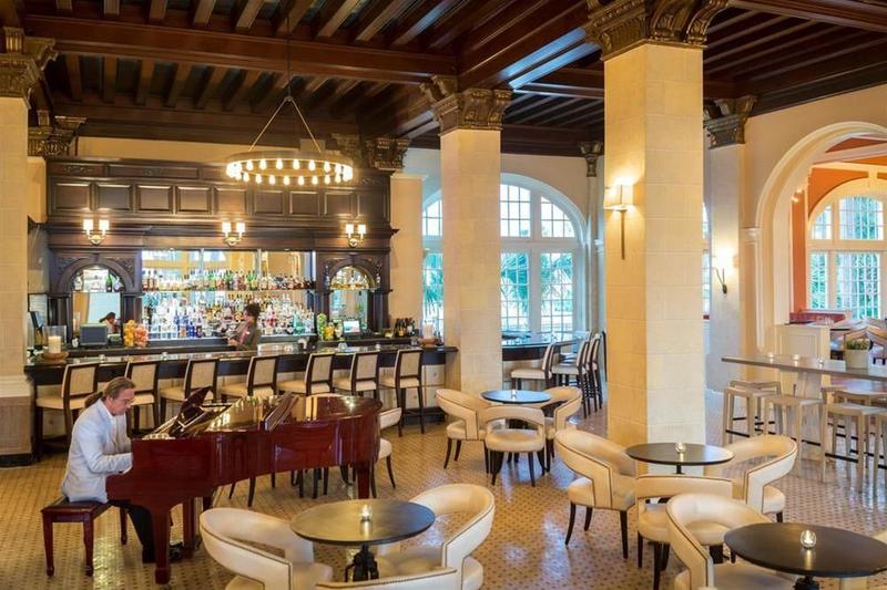 Отель Grand Galvez Resort, Autograph Collection