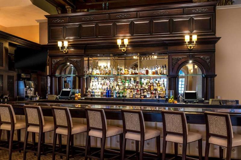 Отель Grand Galvez Resort, Autograph Collection