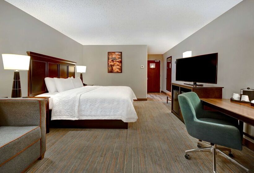 هتل Hampton Inn & Suites Alexandria Old Town Area South