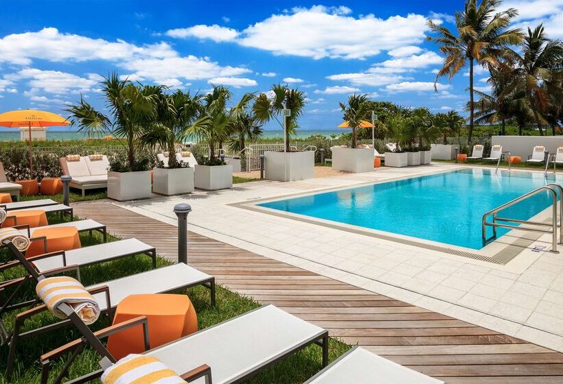 酒店 Hilton Cabana Miami Beach Resort