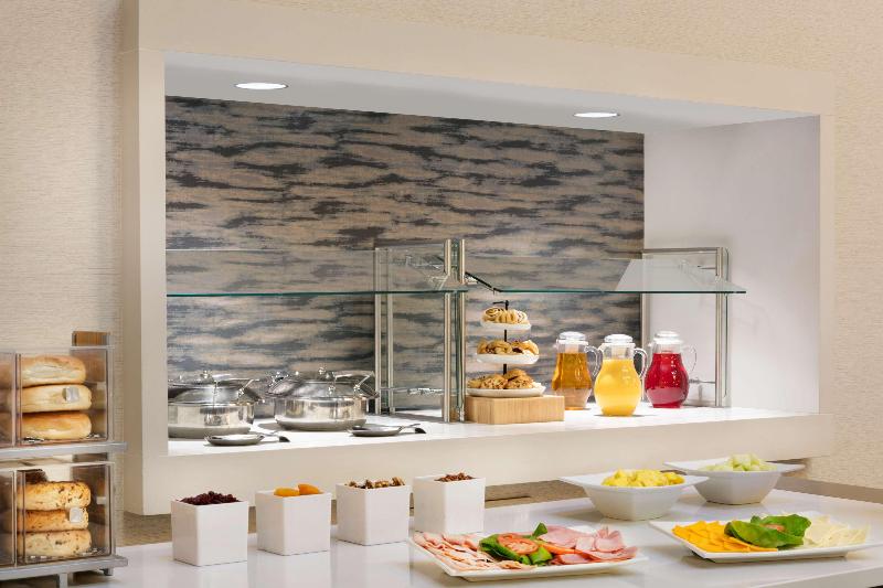 호텔 Hilton Fort Collins