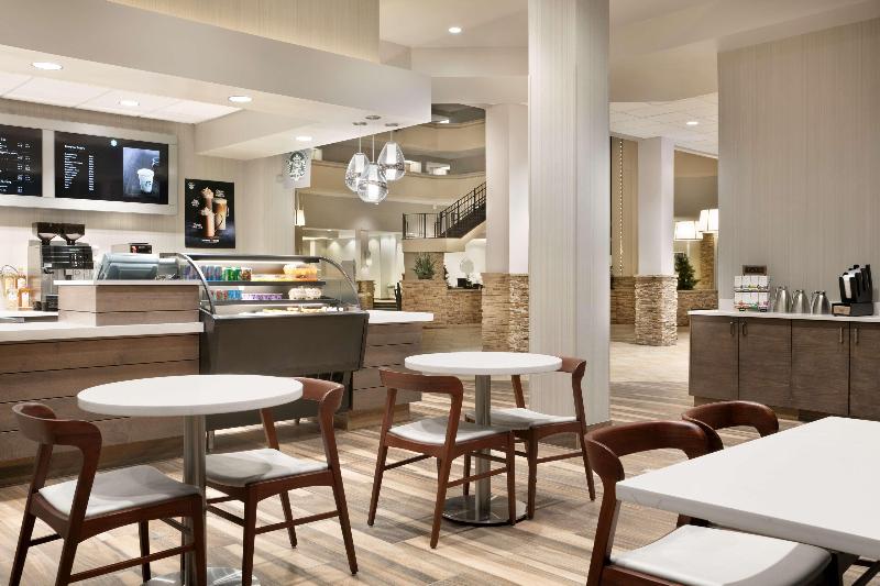 호텔 Hilton Fort Collins