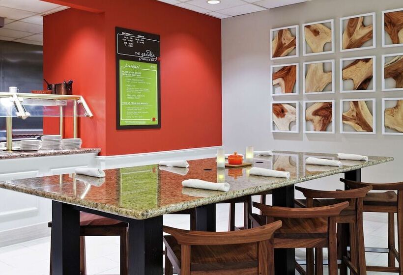 Отель Hilton Garden Inn Springfield, Il