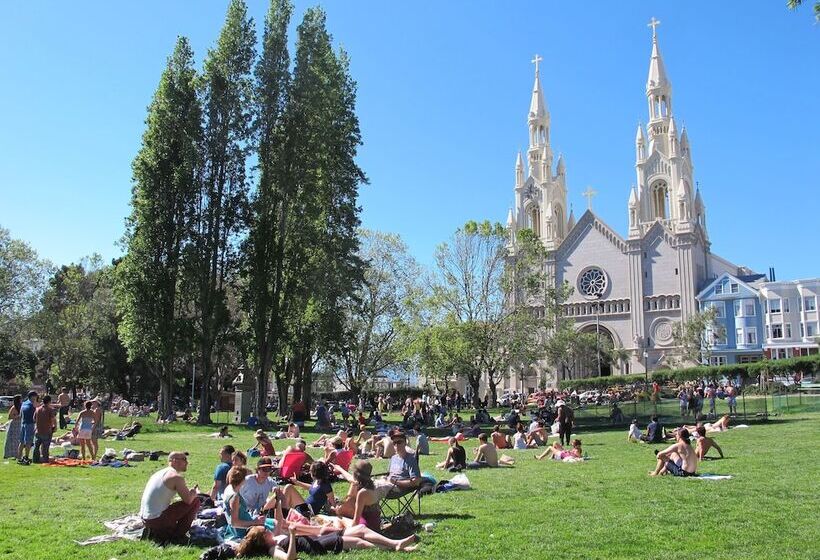 فندق Hilton San Francisco Financial District
