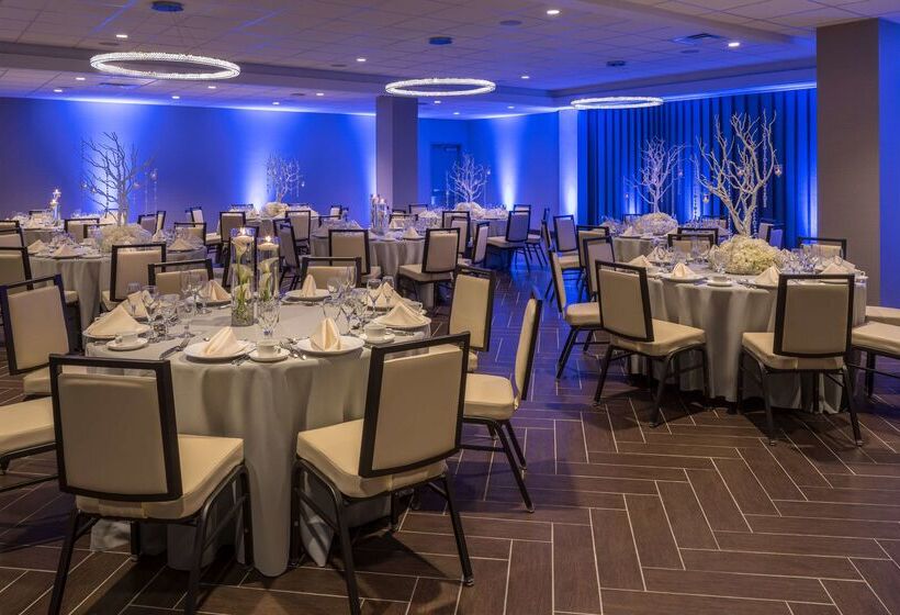 فندق Hilton Tampa Downtown