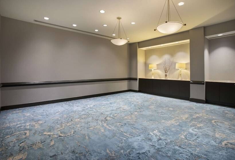 فندق Hilton Tampa Downtown