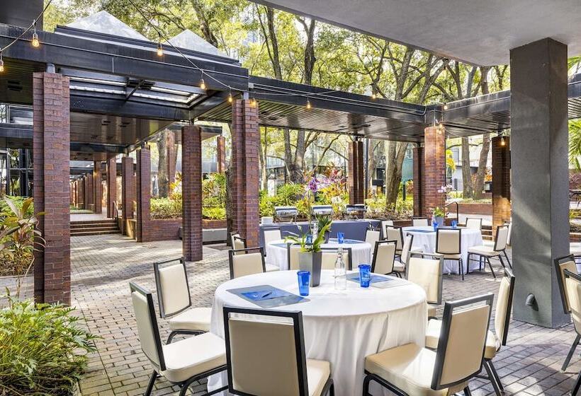 فندق Hilton Tampa Downtown