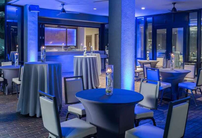 فندق Hilton Tampa Downtown