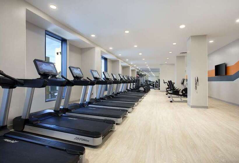 فندق Hilton Tampa Downtown