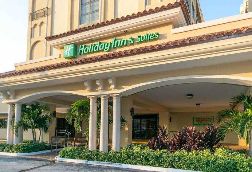 فندق Holiday Inn & Suites Clearwater Beach, An Ihg