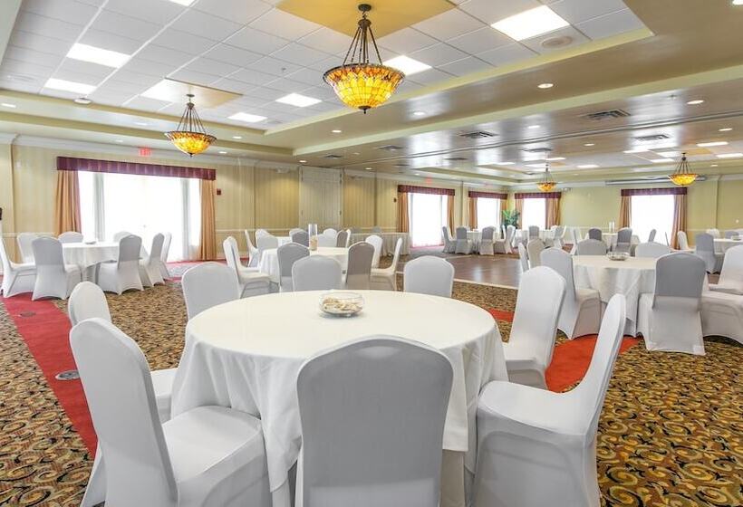 בית מלון כפרי Holiday Inn & Suites Clearwater Beach, An Ihg