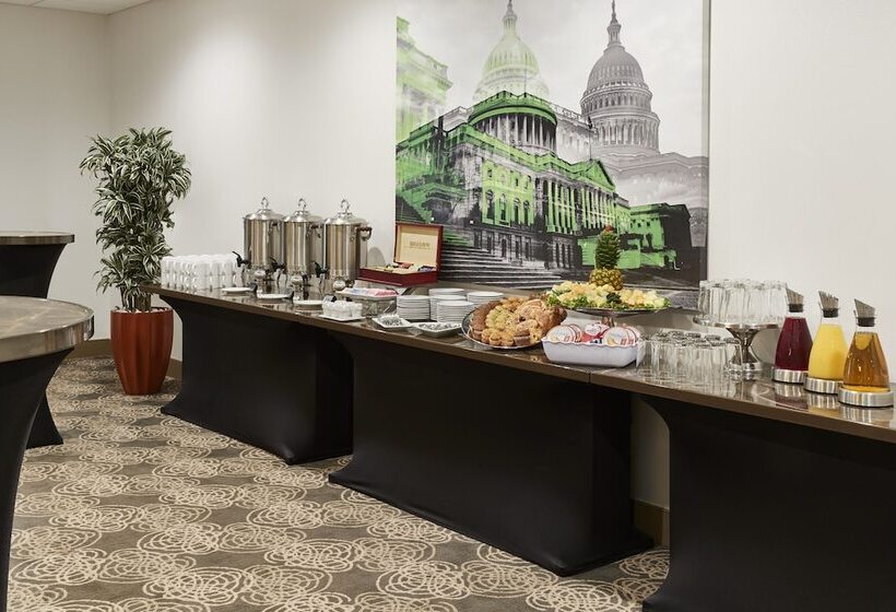 בית מלון כפרי Holiday Inn Alexandria At Carlyle, An Ihg