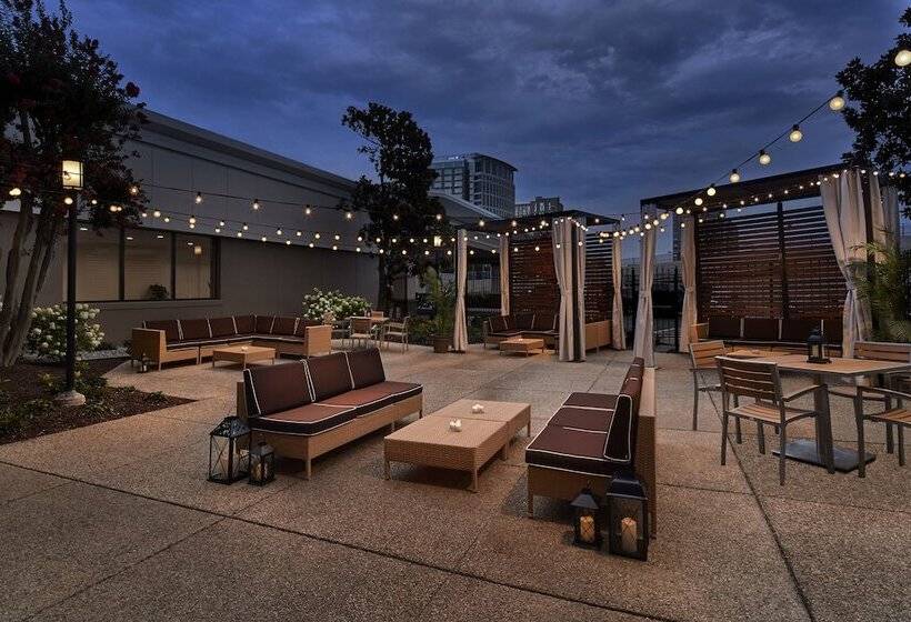 בית מלון כפרי Holiday Inn Alexandria At Carlyle, An Ihg