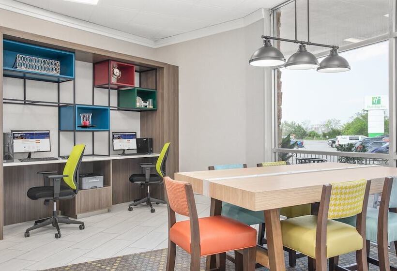 Отель Holiday Inn Charleston Riverview, An Ihg