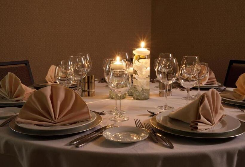 בית מלון כפרי Holiday Inn Charlotte Airport, An Ihg