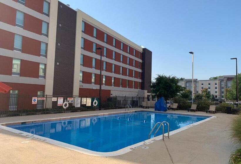 בית מלון כפרי Holiday Inn Charlotte Airport, An Ihg