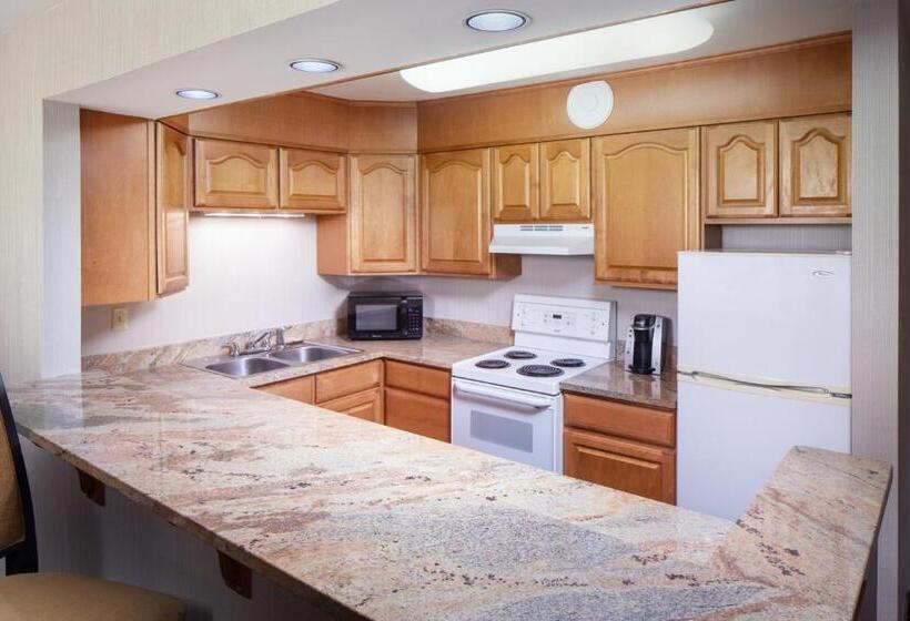هتل Holiday Inn Charlottesville Monticello, An Ihg