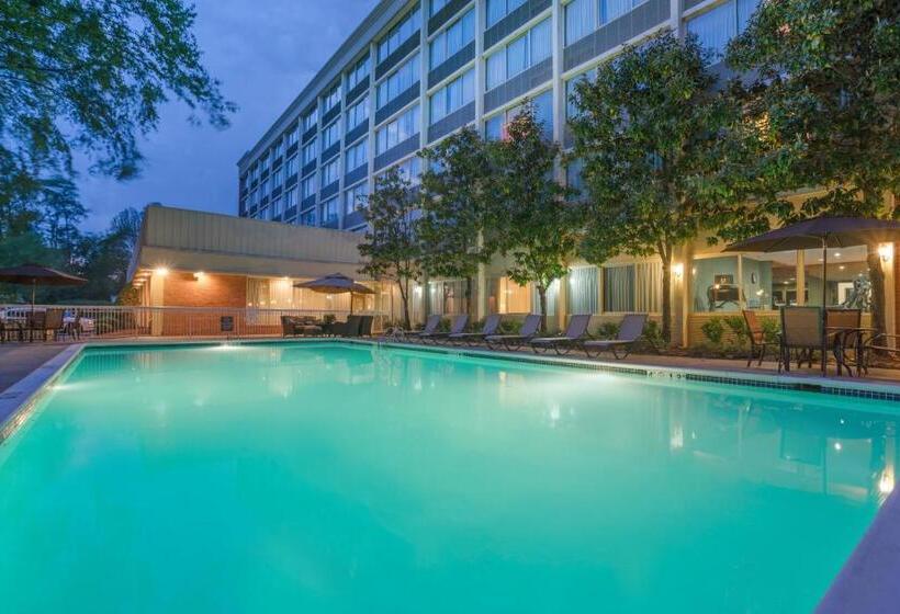 هتل Holiday Inn Charlottesville Monticello, An Ihg