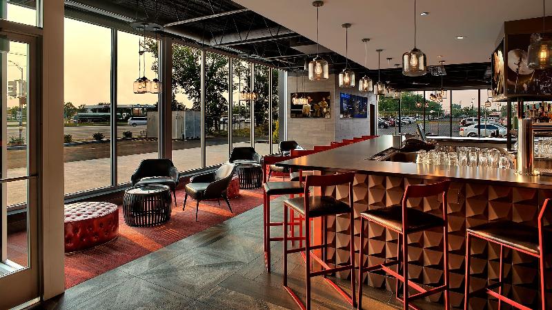 هتل Holiday Inn Chicago – Midway Airport S By Ihg