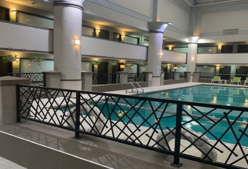 هتل Holiday Inn Chicago North Shore, An Ihg