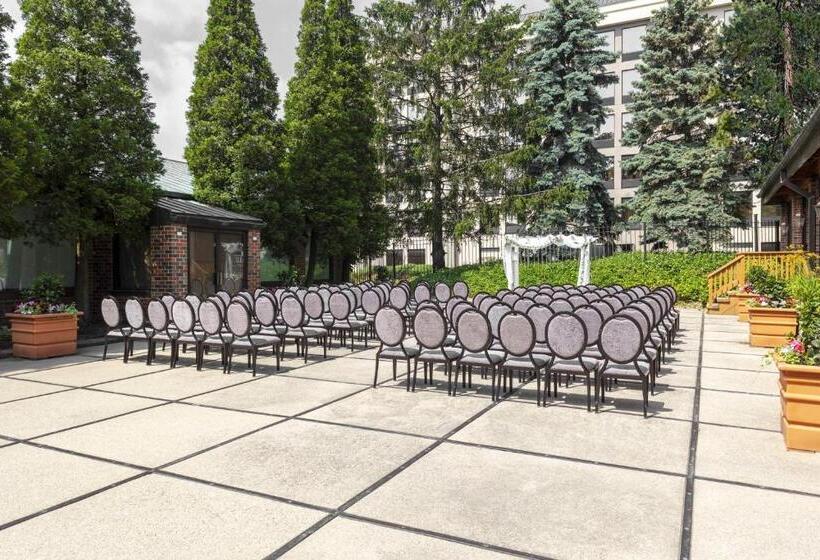 هتل Holiday Inn Chicago Sw Countryside Confctr By Ihg