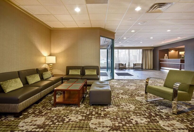 בית מלון כפרי Holiday Inn Cincinnati Riverfront, An Ihg