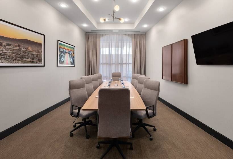 בית מלון כפרי Holiday Inn El Paso West   Sunland Park By Ihg