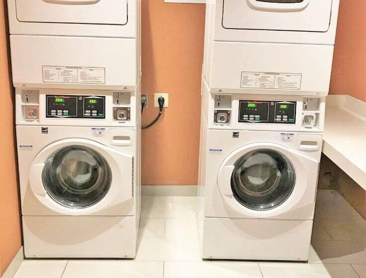 호텔 Holiday Inn Express Aberdeen Chesapeake House, An Ihg