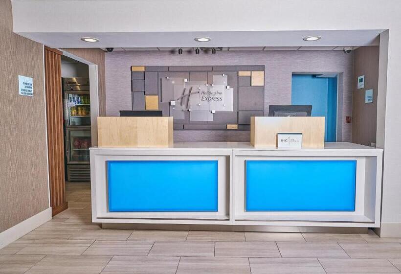 酒店 Holiday Inn Express Charleston Civic Center, An Ihg