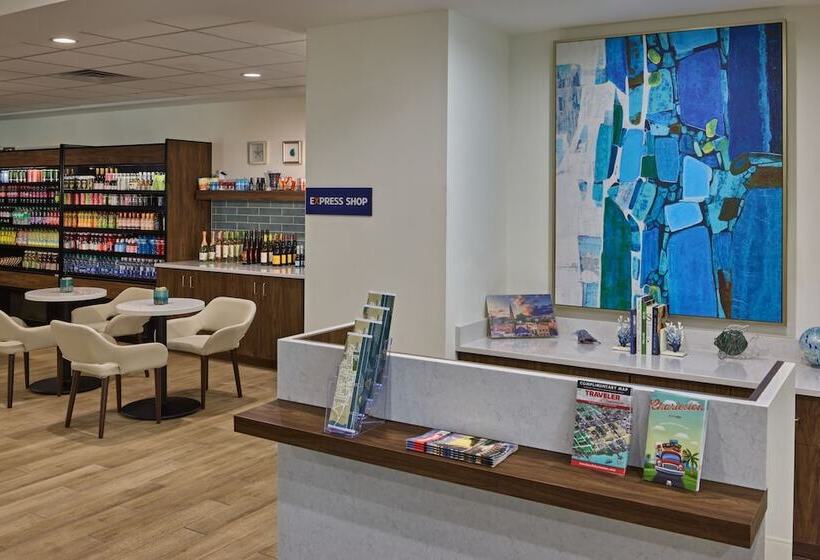 Отель Holiday Inn Express & Suites Charleston Dwtn Westedge, An Ihg