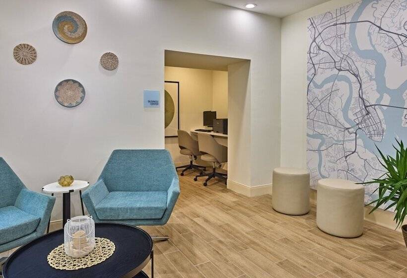 בית מלון כפרי Holiday Inn Express & Suites Charleston Dwtn Westedge, An Ihg