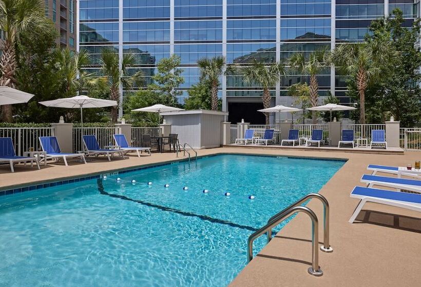 Отель Holiday Inn Express & Suites Charleston Dwtn Westedge, An Ihg