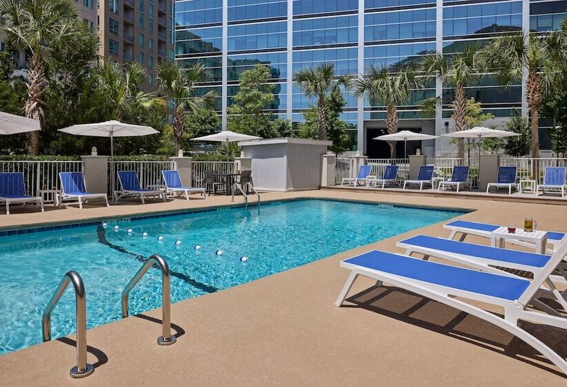 Отель Holiday Inn Express & Suites Charleston Dwtn Westedge, An Ihg