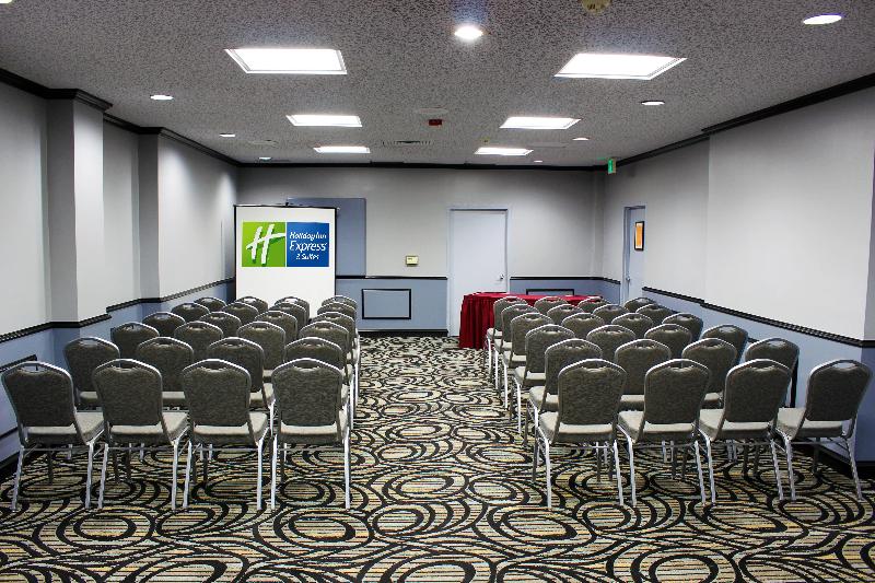 Отель Holiday Inn Express Van Nuys, An Ihg