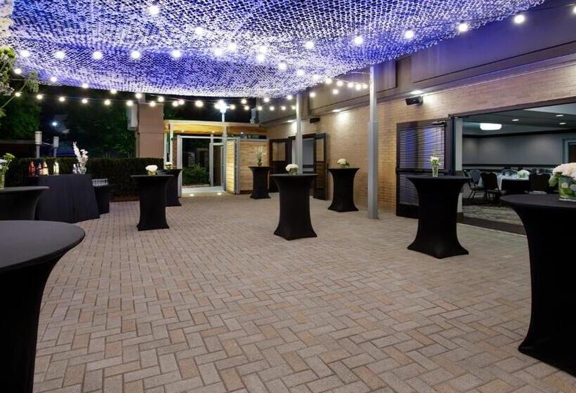 هتل Holiday Inn Nashville Vanderbilt, An Ihg