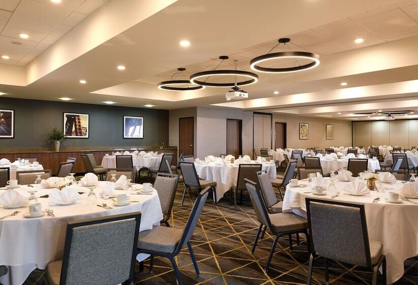 فندق Holiday Inn Oakland Airport, An Ihg