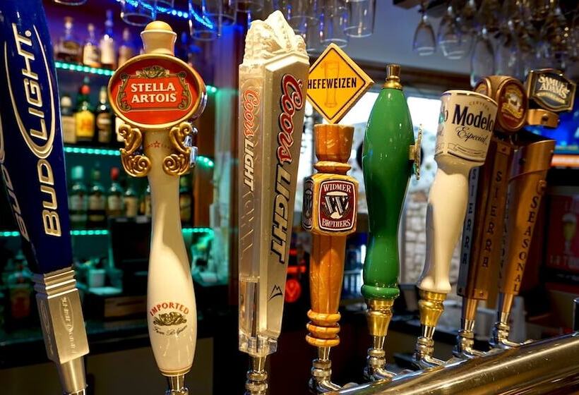 فندق Holiday Inn Oakland Airport, An Ihg