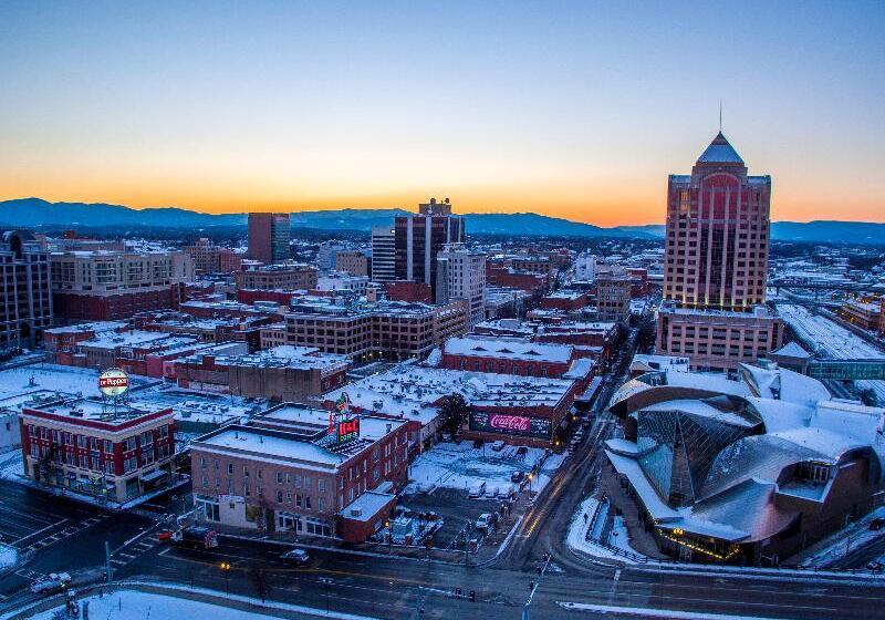 فندق Holiday Inn Roanoke   Tanglewood Route 419 & I 581, An Ihg