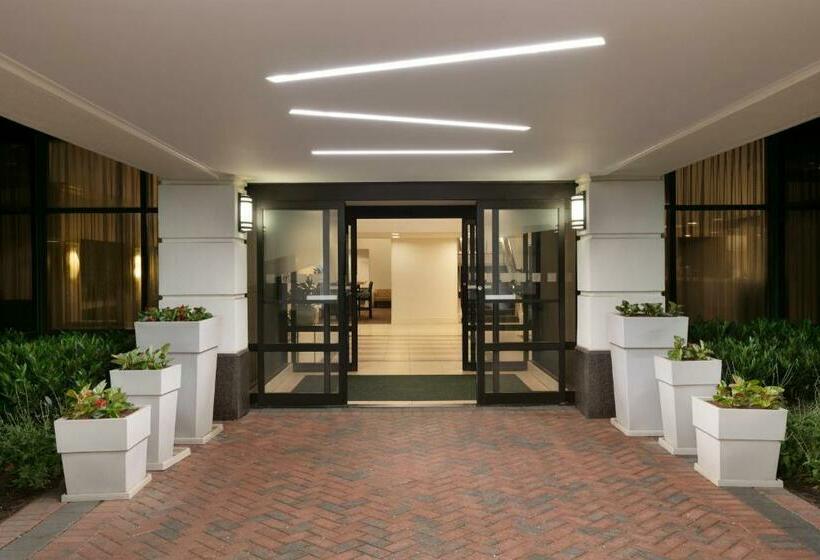 Отель Holiday Inn Washington Dulles International Airport, An Ihg